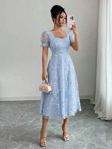 Elegantes damenkleid mit - elegantes,